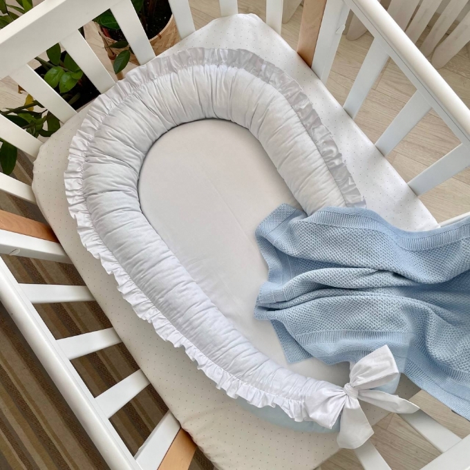 Baby Nest cu doua fete alb-albastru (4)